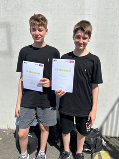 Zwei neue 1418Coaches